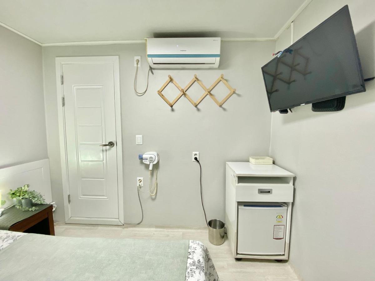 Jibida Urban Inn Seoul Bagian luar foto